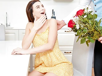 Cutie gets a welcoming orgasm